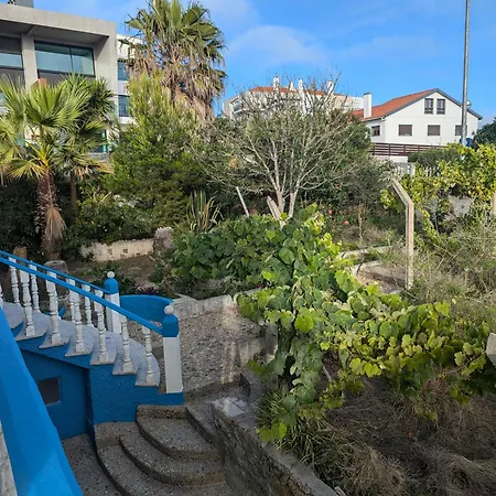 Rustic Retreat - Country With Large Garden, Exquisite Gym, And Nearby The