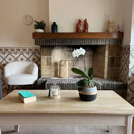 Dom wakacyjny Rustic Retreat - Country With Large Garden, Exquisite Gym, And Nearby The Ericeira